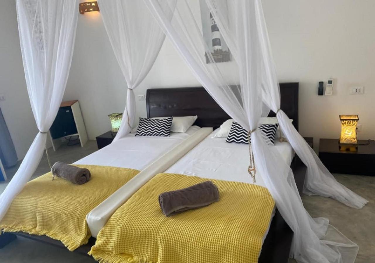 Nos Kasa Bed & Breakfast ซาลเรย์ ภายนอก รูปภาพ