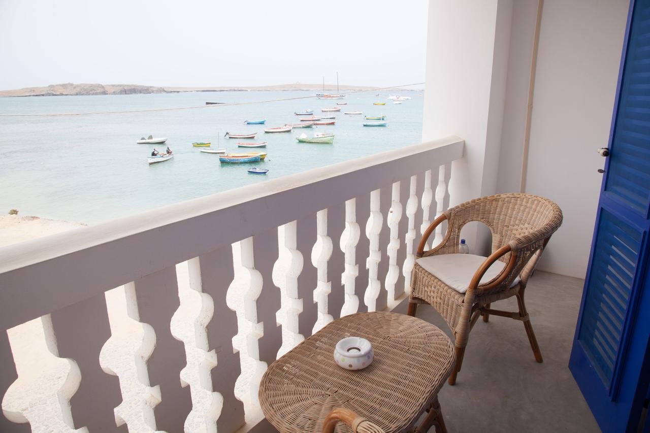 Nos Kasa Bed & Breakfast ซาลเรย์ ภายนอก รูปภาพ