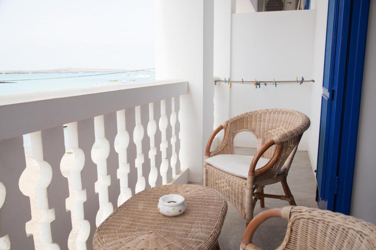 Nos Kasa Bed & Breakfast ซาลเรย์ ภายนอก รูปภาพ